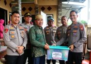 Kapolres, AKBP Hendra Gunawan, bersama sejumlah Pejabat Utama Polres Sambangi Purnawirawan Polri dan Warakauri di wilayah Kecamatan Bacan.